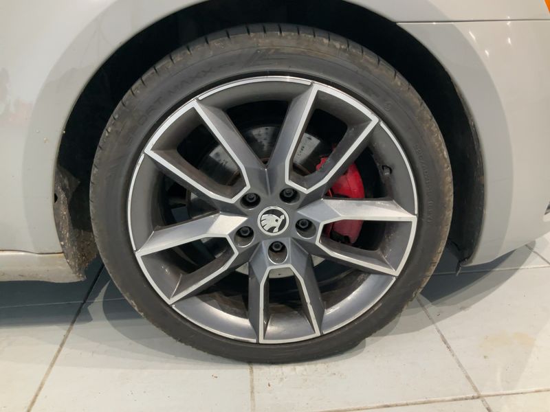 Skoda Octavia 2.0 TDI RS 4x4 2016 – снимка 11