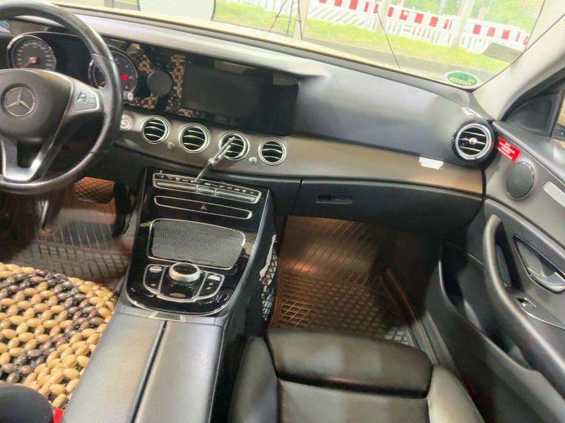 Mercedes-Benz E-Klasse E 200 d T 2017 – снимка 17