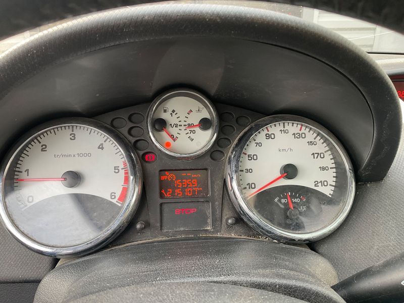 Peugeot 207 1.6 HDi EXécutive Pack 2007 – снимка 4