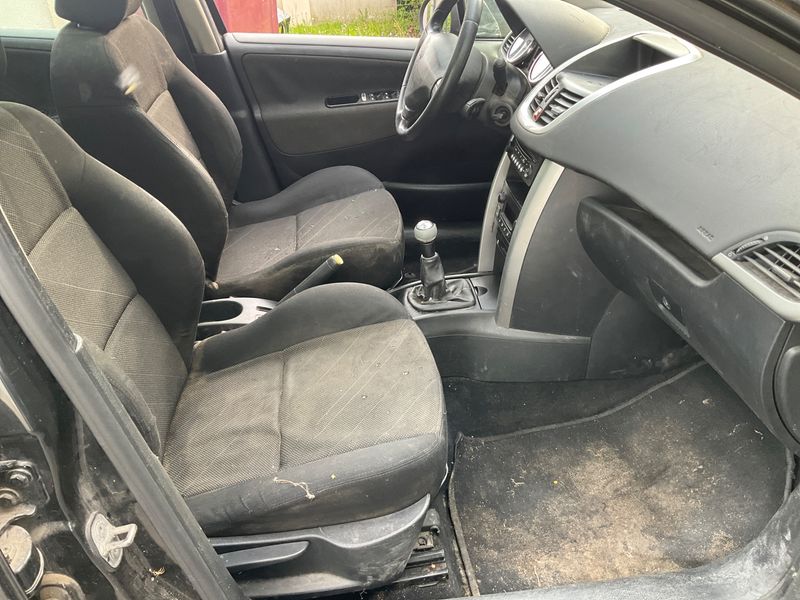 Peugeot 207 1.6 HDi EXécutive Pack 2007 – снимка 3