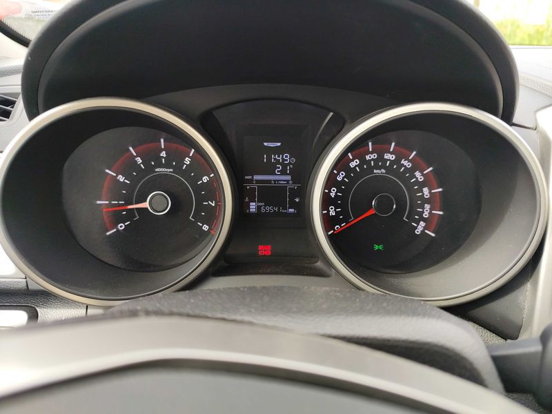 Ssangyong Tivoli 1.6 Line 4x2 2016 – снимка 12