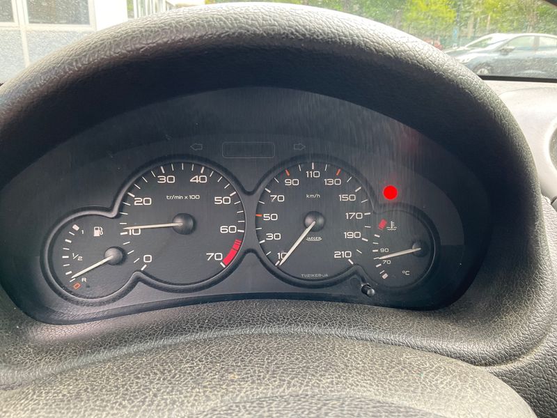 Peugeot 206 1.1 Presence 1998 – снимка 4
