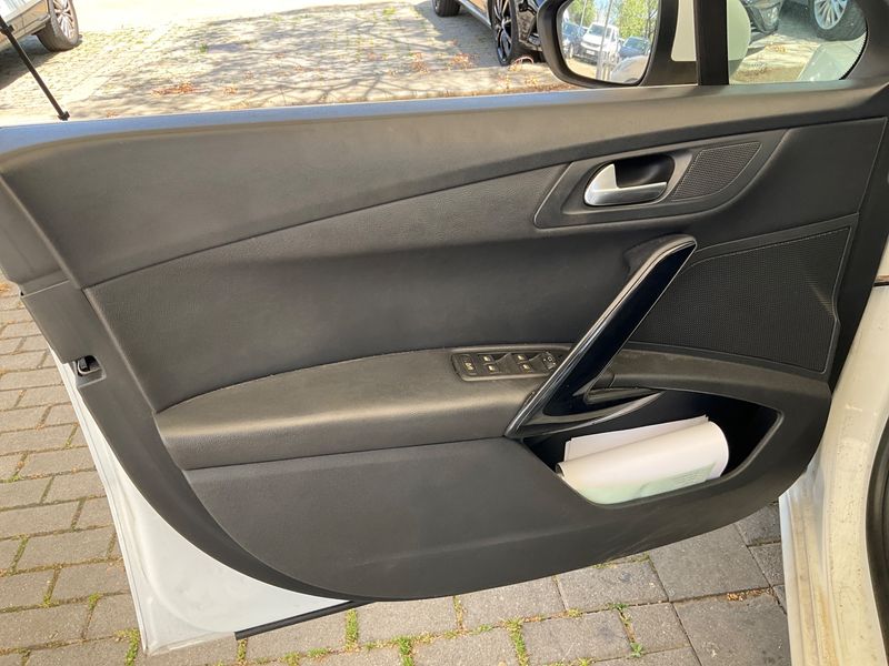 Peugeot 508 2.2 HDi GT 2011 – снимка 29