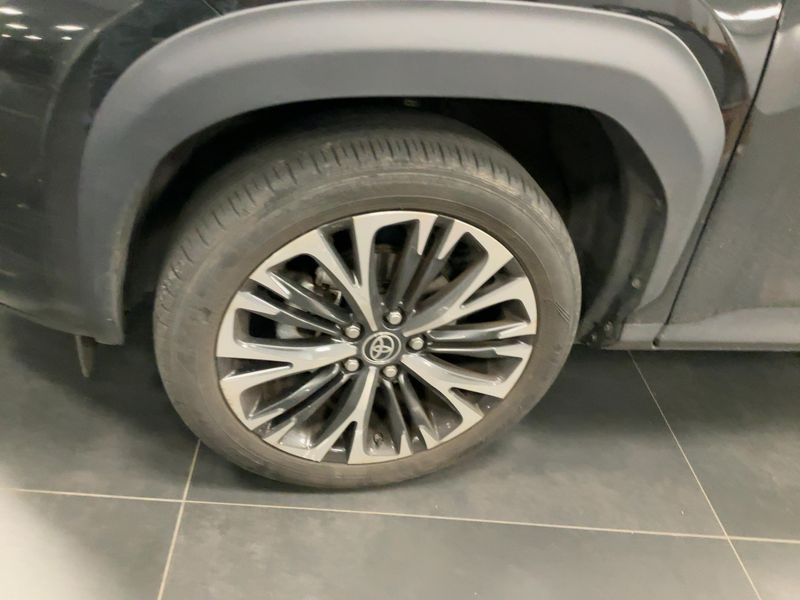 Toyota Yaris Cross 1.5 Hybrid 2WD Lounge 2022 – снимка 3