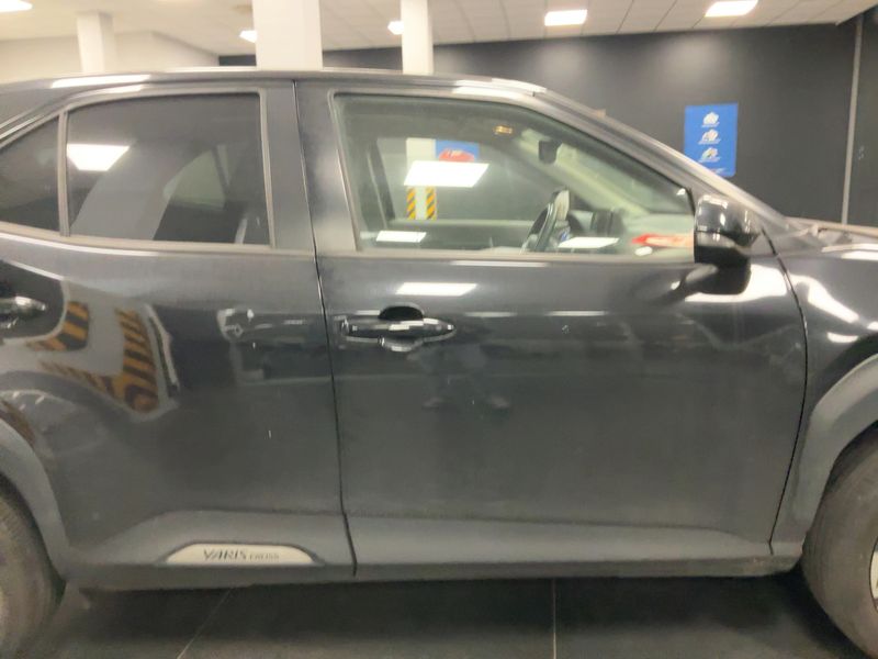 Toyota Yaris Cross 1.5 Hybrid 2WD Lounge 2022 – снимка 10