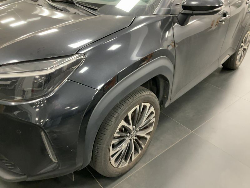 Toyota Yaris Cross 1.5 Hybrid 2WD Lounge 2022 – снимка 2