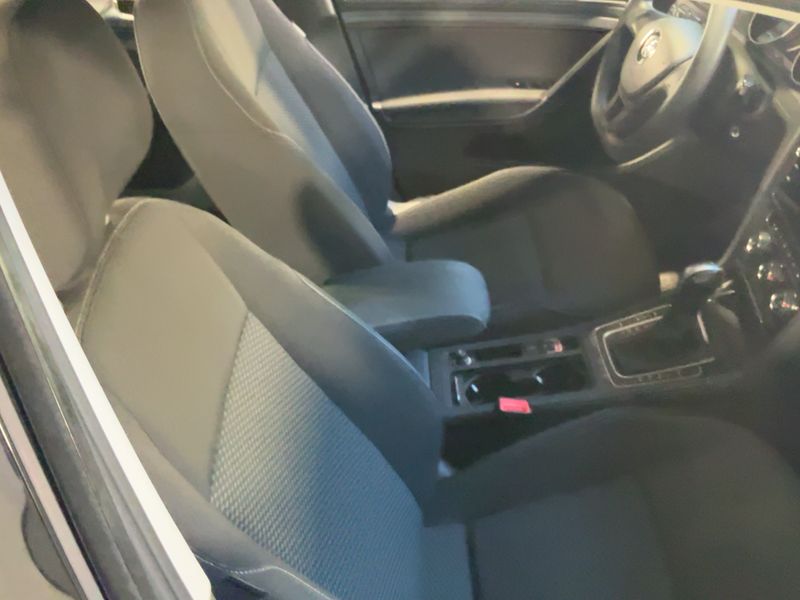 Volkswagen Golf VII 1.6 TDI Trendline BlueMotion Tech 2018 – снимка 17