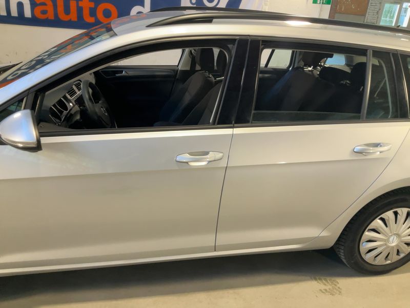 Volkswagen Golf VII 1.6 TDI Trendline BlueMotion Tech 2018 – снимка на щета 4