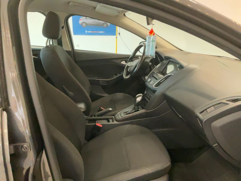 Ford Focus 1.5 TDCi Business 2018 – снимка 16