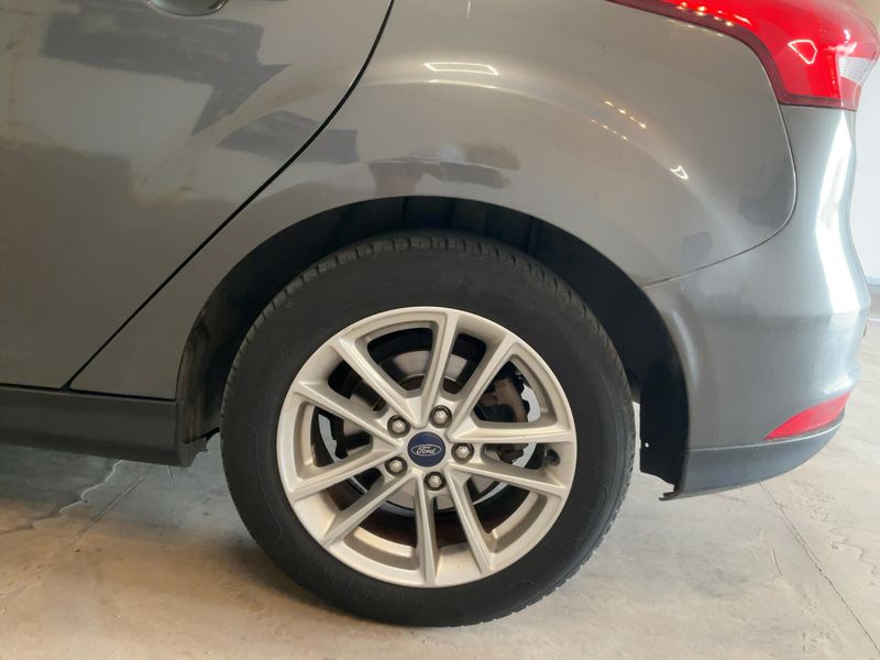 Ford Focus 1.5 TDCi Business 2018 – снимка 5