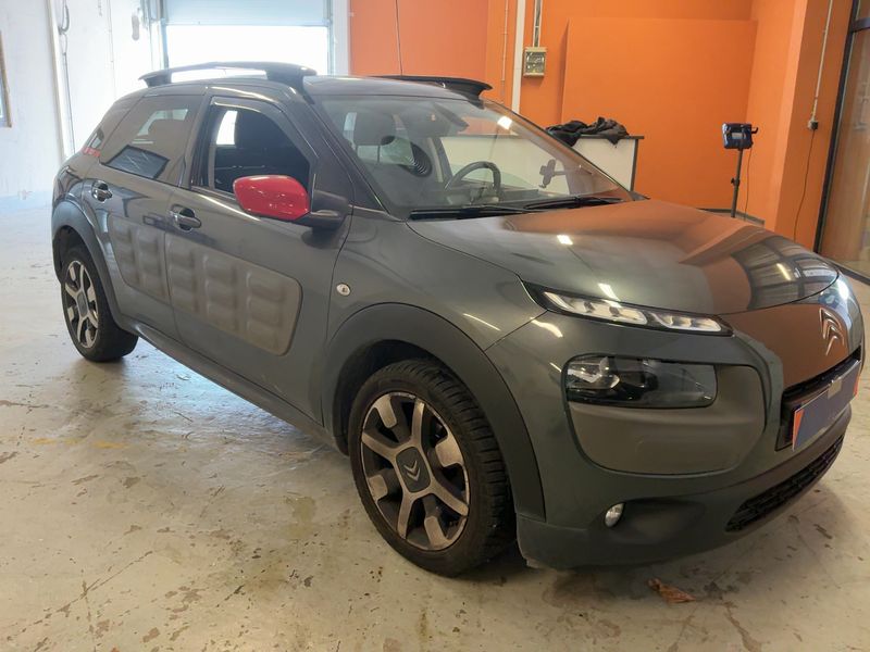 Citroen C4 Cactus 1.6 Blue-HDi Shine Edition 2017 – снимка 12