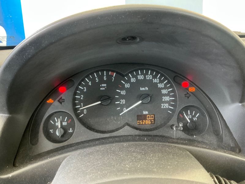 Opel Corsa 1.0 Basis 2006 – снимка 4
