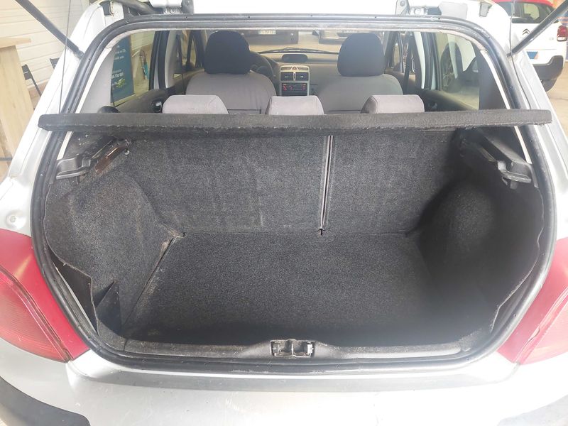 Peugeot 307 1.6 XR 2002 – снимка 9