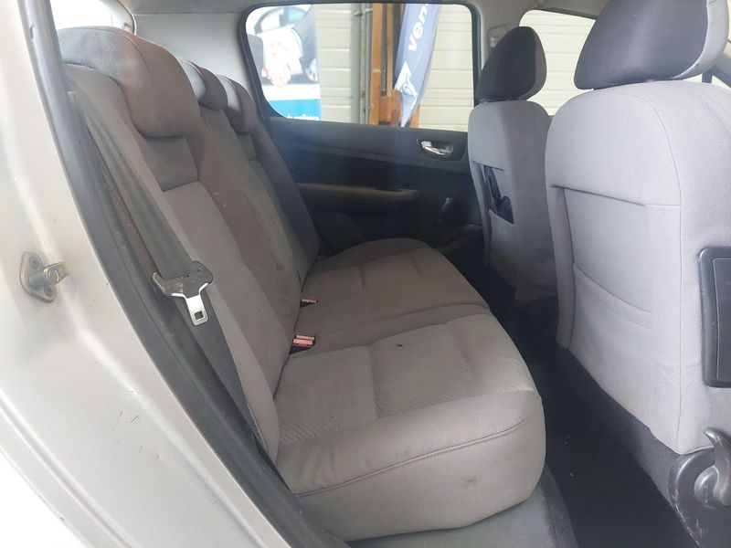 Peugeot 307 1.6 XR 2002 – снимка 13