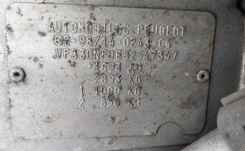 Peugeot 307 1.6 XR 2002 – снимка 19