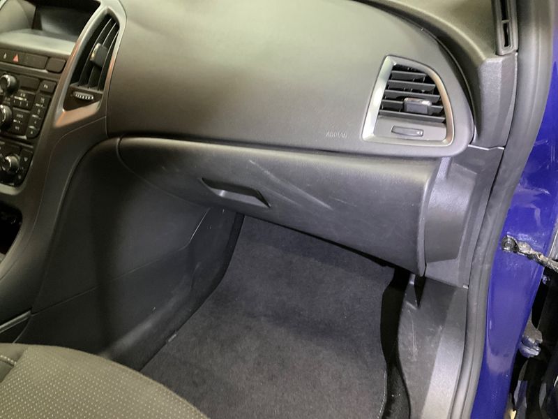 Opel Astra 1.4 Turbo LPG Edition 2012 – снимка 36