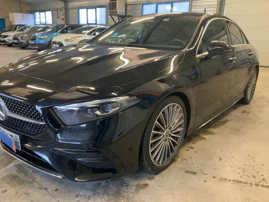 Mercedes-Benz A-Klasse Limousine A 200 d AMG Line 2023 – снимка 2