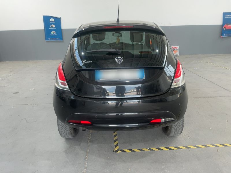 Lancia Ypsilon 0.9 TwinAir CNG Silver 2015 – снимка 7