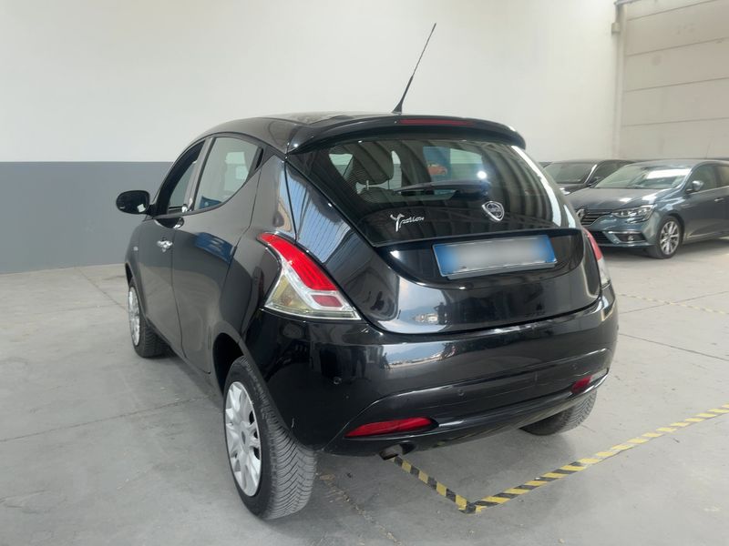 Lancia Ypsilon 0.9 TwinAir CNG Silver 2015 – снимка 6
