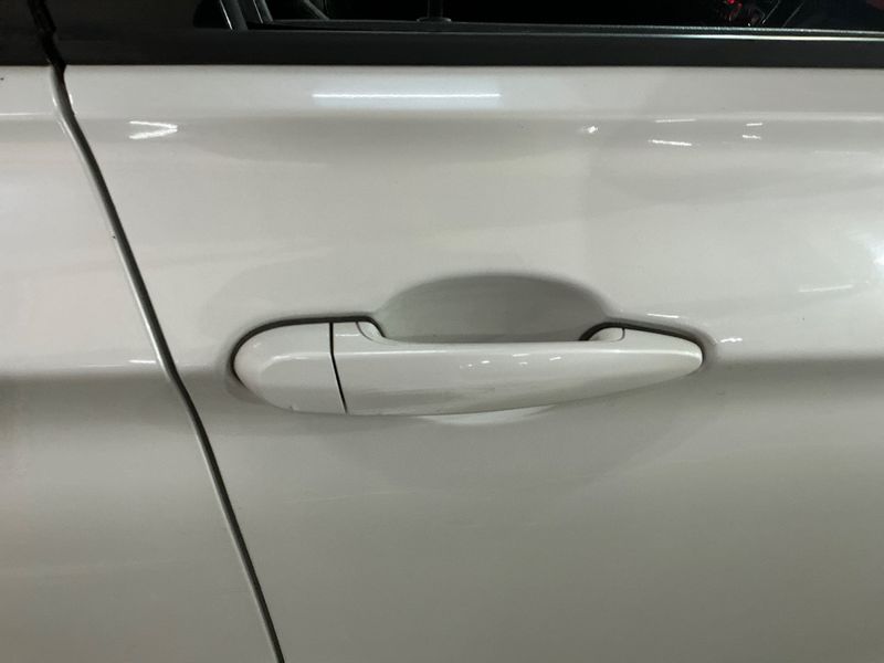BMW 3er 318d Sport Line 2016 – снимка 24