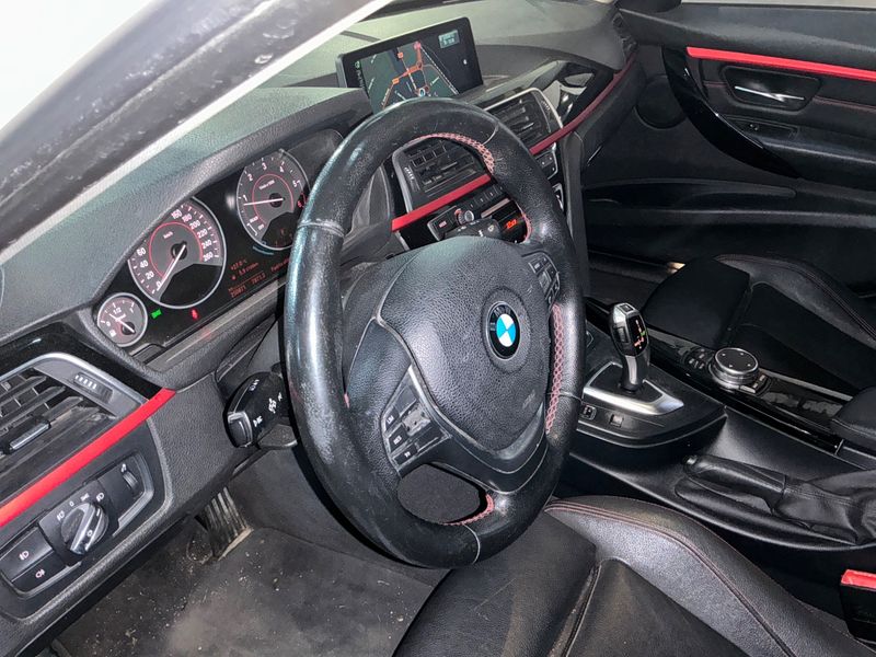 BMW 3er 318d Sport Line 2016 – снимка 30
