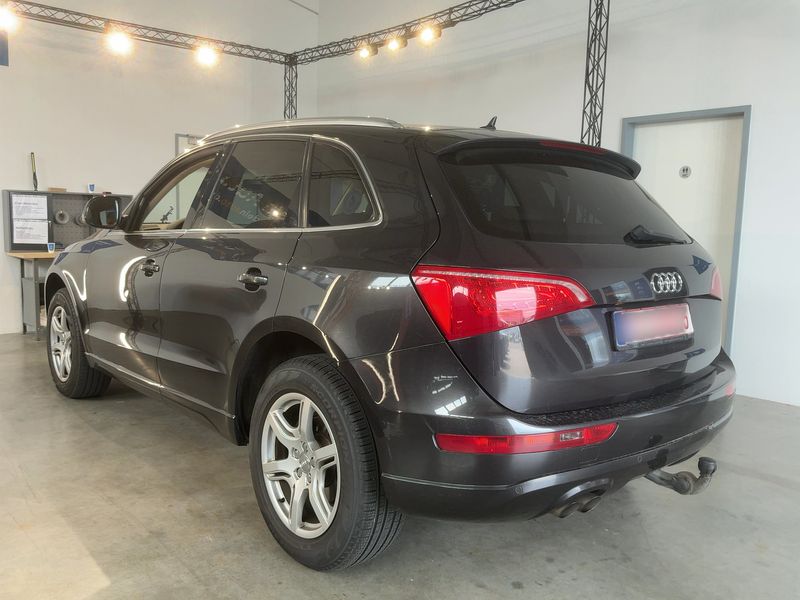 Audi Q5 2.0 TDI quattro 2009 – снимка 6