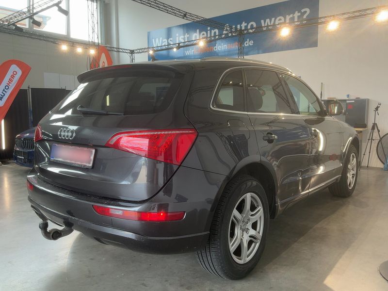 Audi Q5 2.0 TDI quattro 2009 – снимка 8