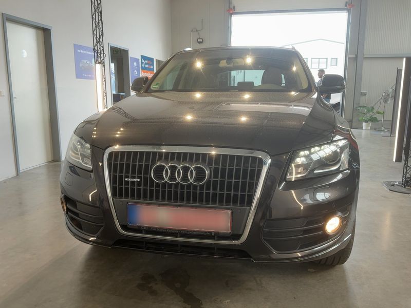 Audi Q5 2.0 TDI quattro 2009 – снимка 15