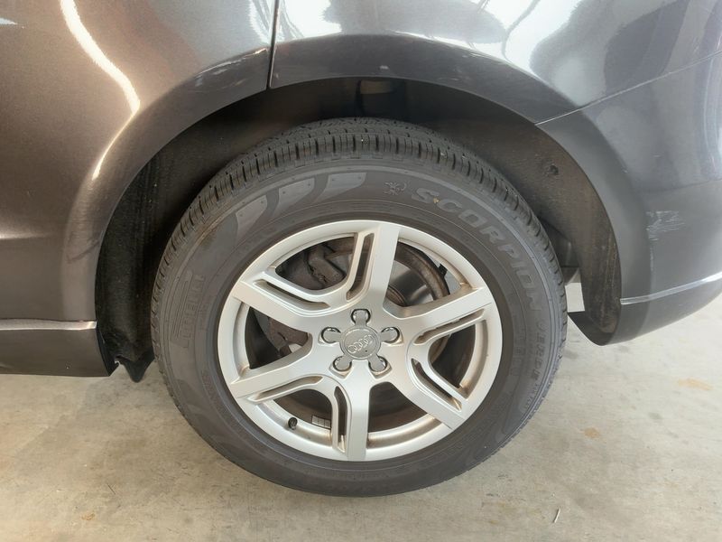 Audi Q5 2.0 TDI quattro 2009 – снимка 5