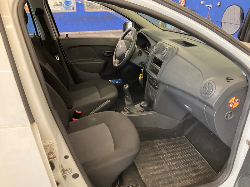 Dacia Logan MCV 1.2 Essentiel 2016 – снимка 3
