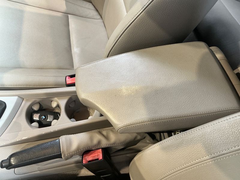BMW 1er 118i 2011 – снимка 33