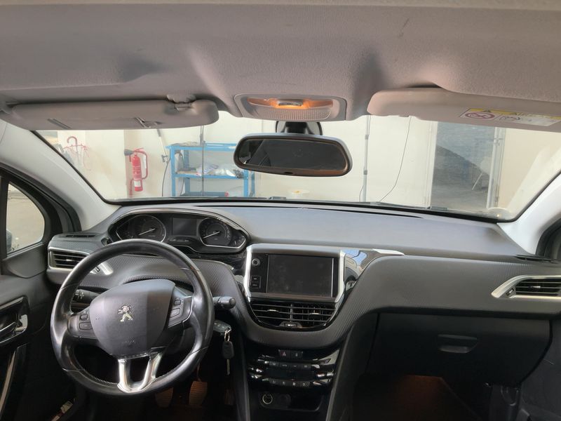 Peugeot 208 1.6 Blue-HDi Allure 2015 – снимка 18
