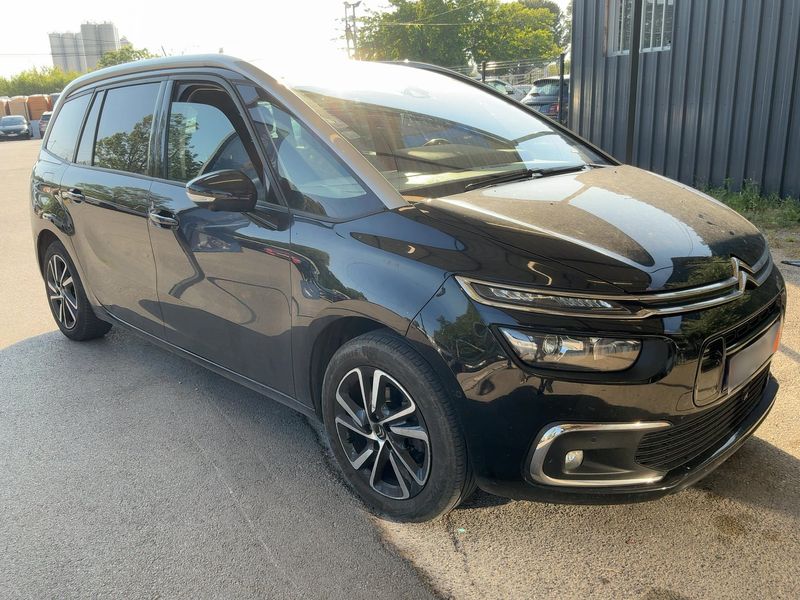 Citroen C4 Grand Spacetourer 1.5 Blue-HDi Shine 2021 – снимка 12
