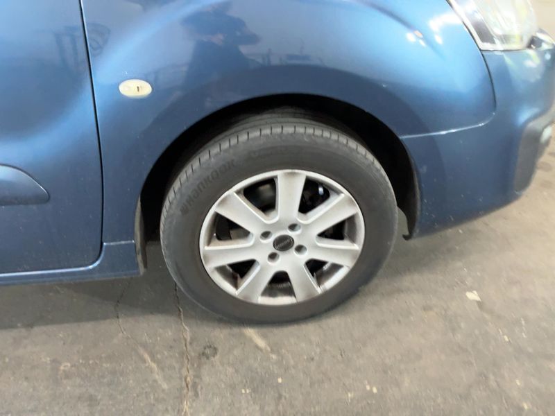 Citroen Berlingo 1.6 Blue-HDi Selection 2016 – снимка 11