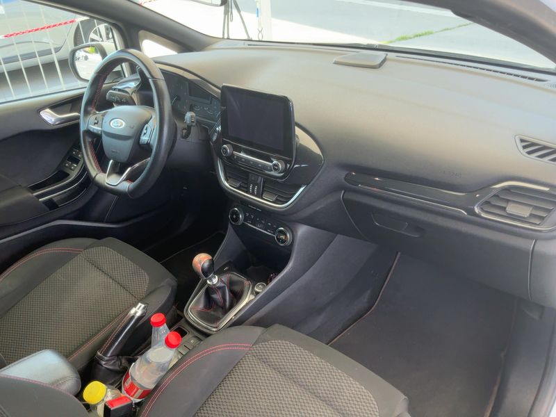 Ford Fiesta 1.0 EcoBoost ST-Line 2018 – снимка 17