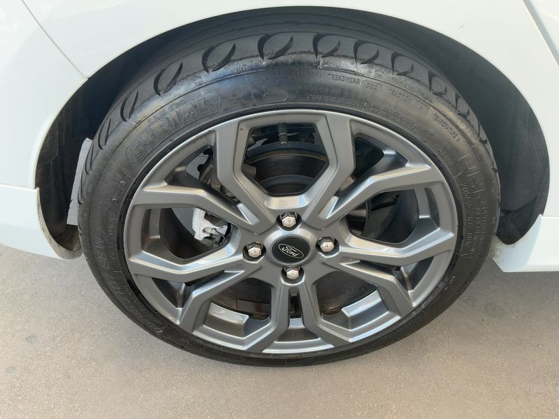 Ford Fiesta 1.0 EcoBoost ST-Line 2018 – снимка 9