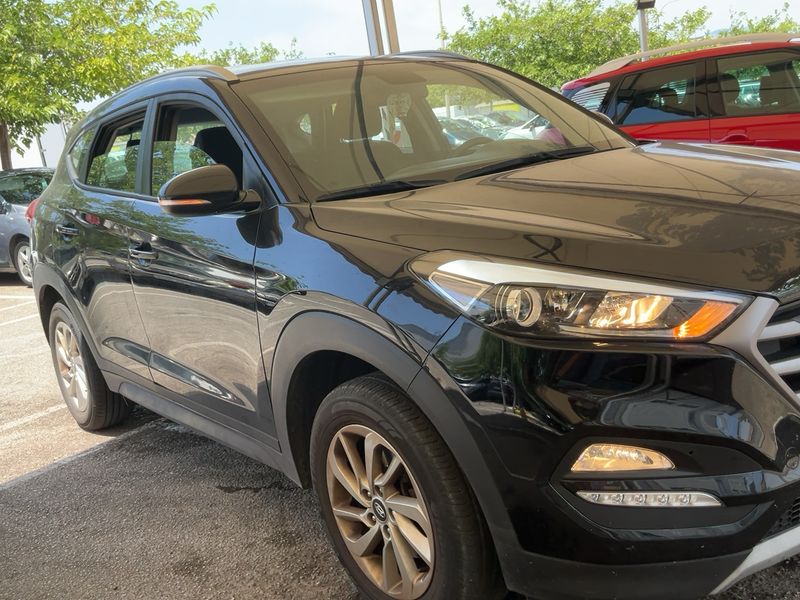 Hyundai Tucson 1.6 Link BlueDrive 2WD 2018 – снимка 12