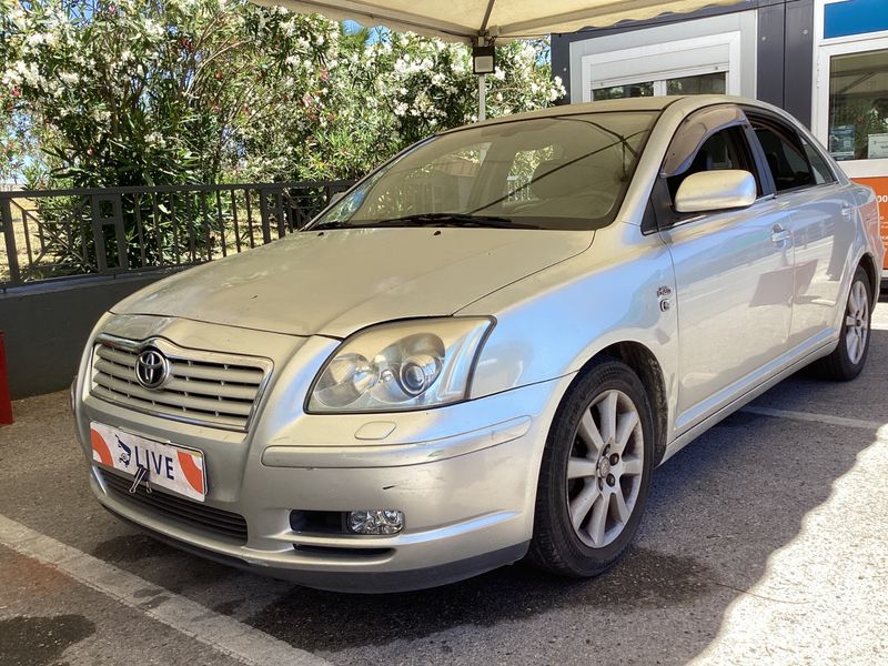 Toyota Avensis 2.0 D-4D Sol 2004 – снимка 1
