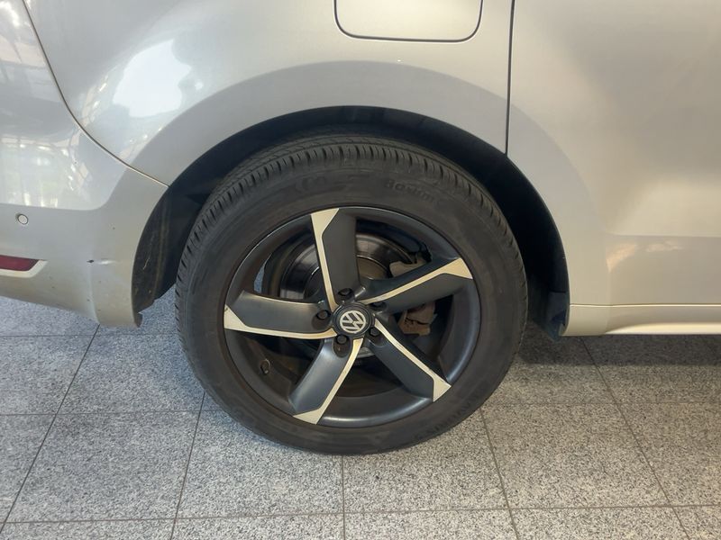 Volkswagen Sharan 2.0 TDI Highline 4Motion BlueMotion Tech 2014 – снимка на щета 9