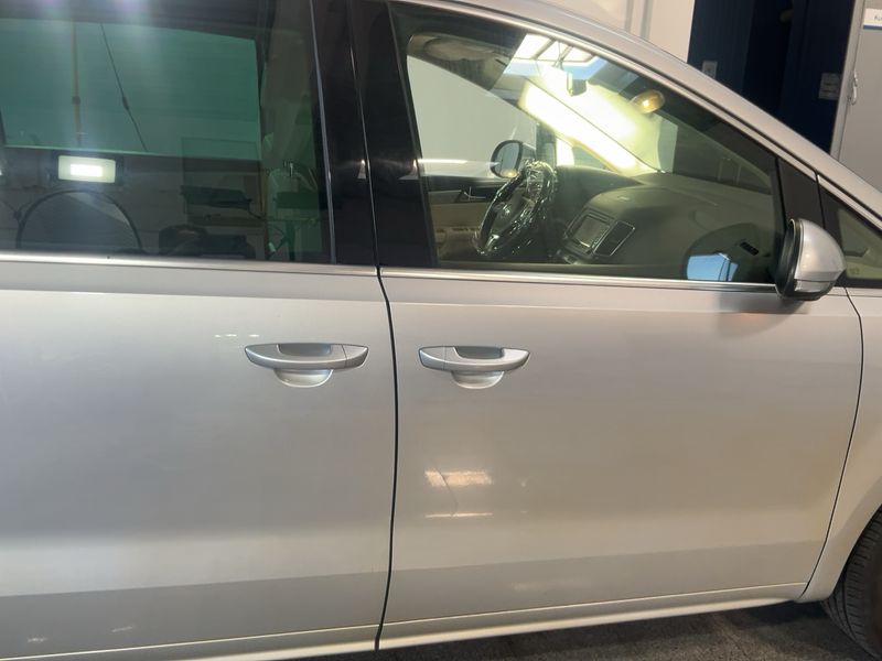 Volkswagen Sharan 2.0 TDI Highline 4Motion BlueMotion Tech 2014 – снимка на щета 10
