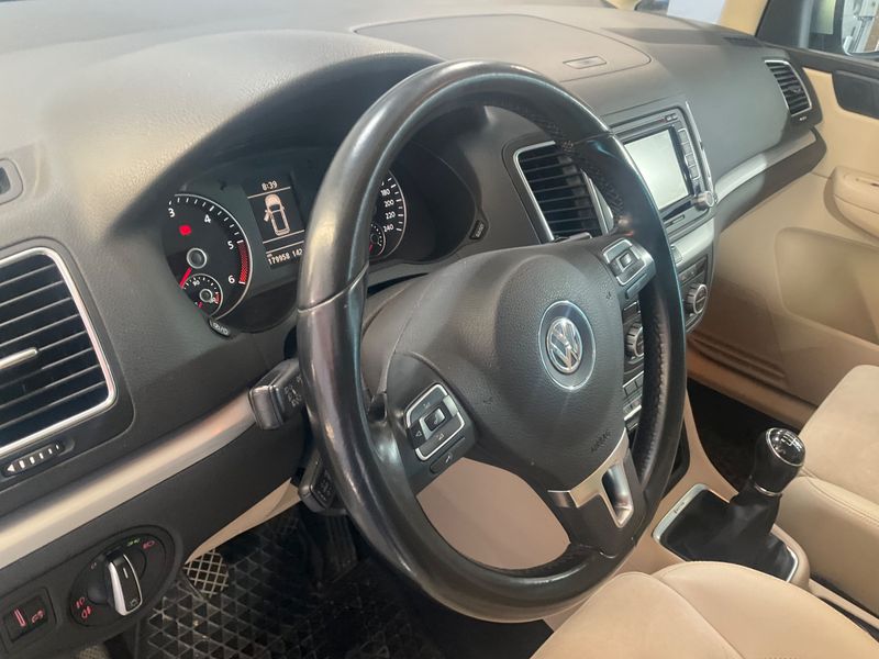 Volkswagen Sharan 2.0 TDI Highline 4Motion BlueMotion Tech 2014 – снимка 31