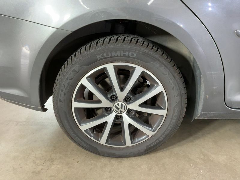 Volkswagen Touran 2.0 TDI Comfortline 2010 – снимка 9