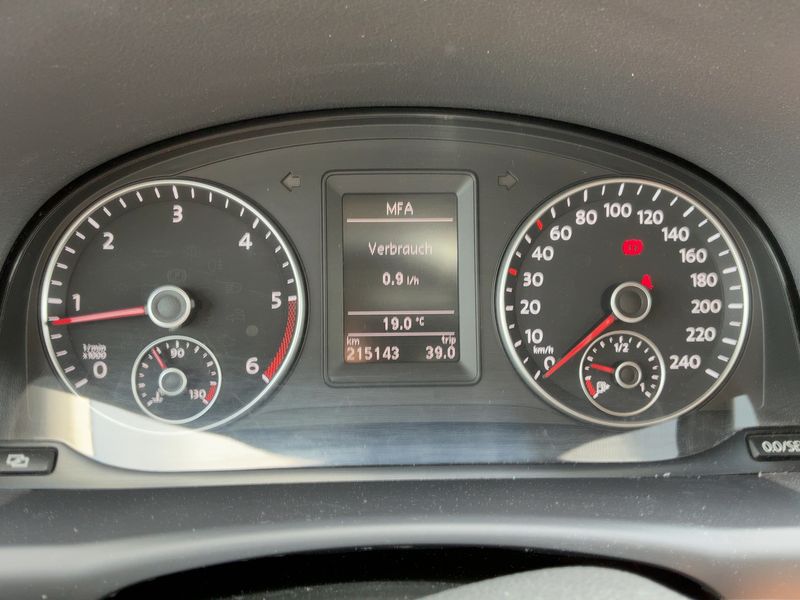 Volkswagen Touran 2.0 TDI Comfortline 2010 – снимка 19