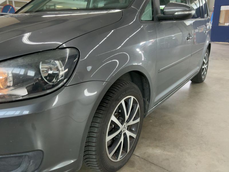Volkswagen Touran 2.0 TDI Comfortline 2010 – снимка 2