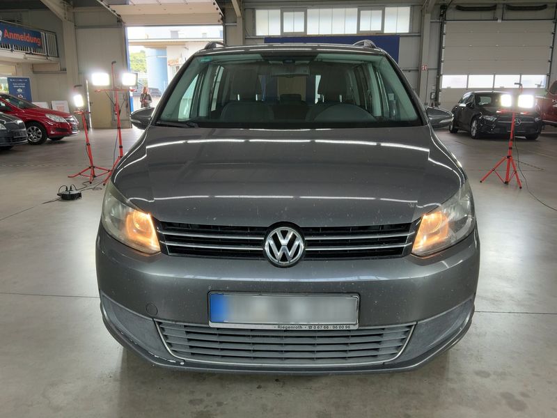 Volkswagen Touran 2.0 TDI Comfortline 2010 – снимка 14