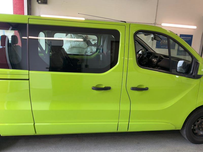 Opel Vivaro 1.6 CDTI Biturbo Combi L2H1 2,9t 2016 – снимка 10
