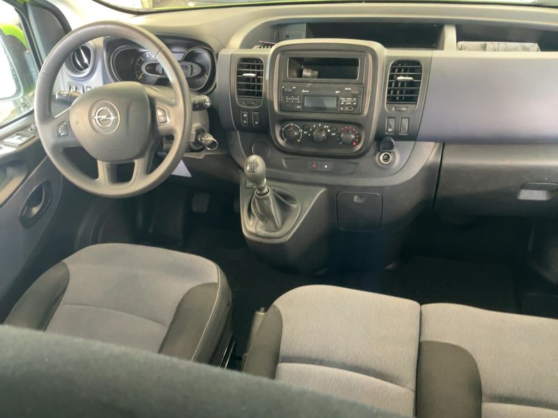Opel Vivaro 1.6 CDTI Biturbo Combi L2H1 2,9t 2016 – снимка 18