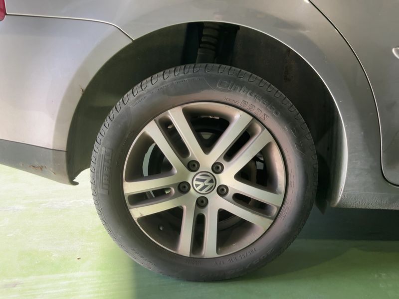Volkswagen Touran 1.9 TDI Advance 2009 – снимка 9