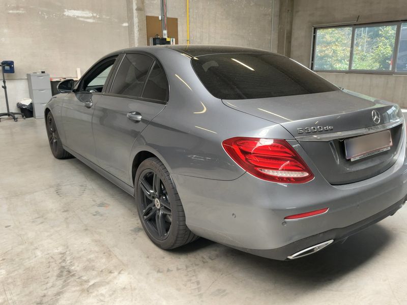 Mercedes-Benz E-Klasse E 300 de AMG Line 2021 – снимка 6