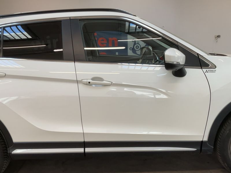 Mitsubishi Eclipse Cross 1.5 T-MIVEC Active+ 4WD 2020 – снимка 11